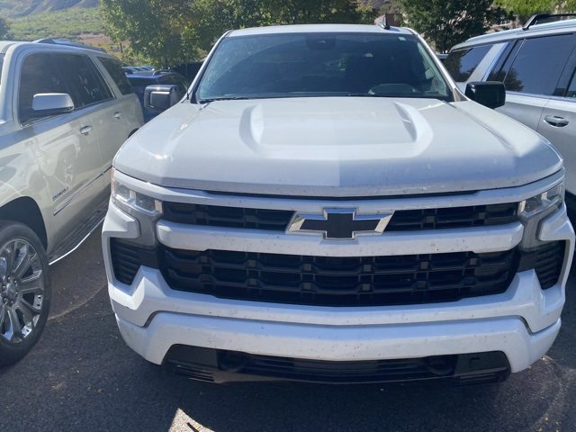 2023 Chevrolet Silverado 1500 RST photo 2