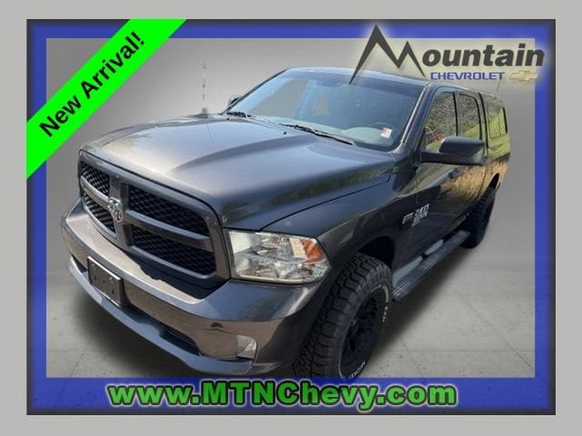 2019 RAM 1500 Classic Express 4x4 Crew Cab 5'7's photo