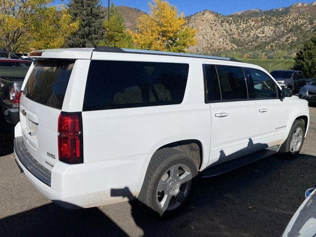2020 Chevrolet Suburban Premier photo 2