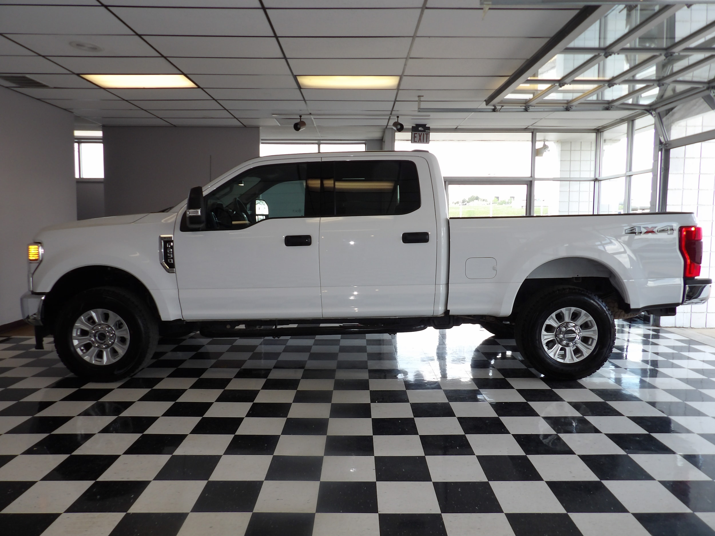 Used 2022 Ford F-250 Super Duty XLT with VIN 1FT7W2B62NEG44328 for sale in Mountain Grove, MO