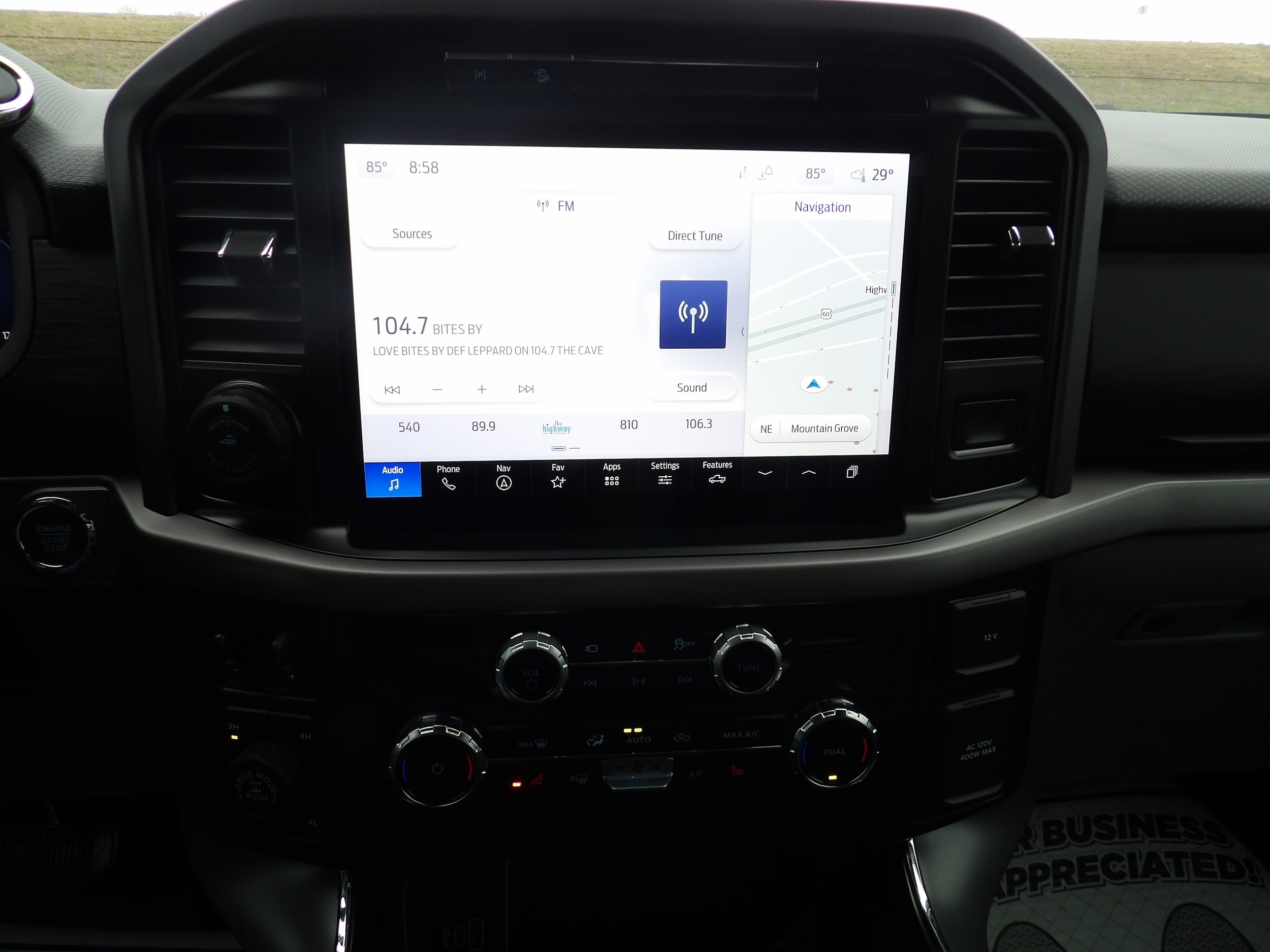 2025 Ford F-150 XLT - Photo 17