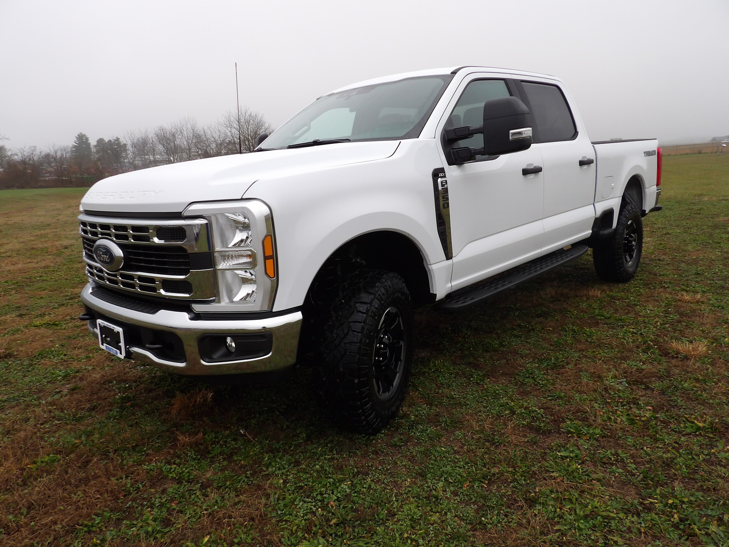 2026 Ford F-350 photo 2