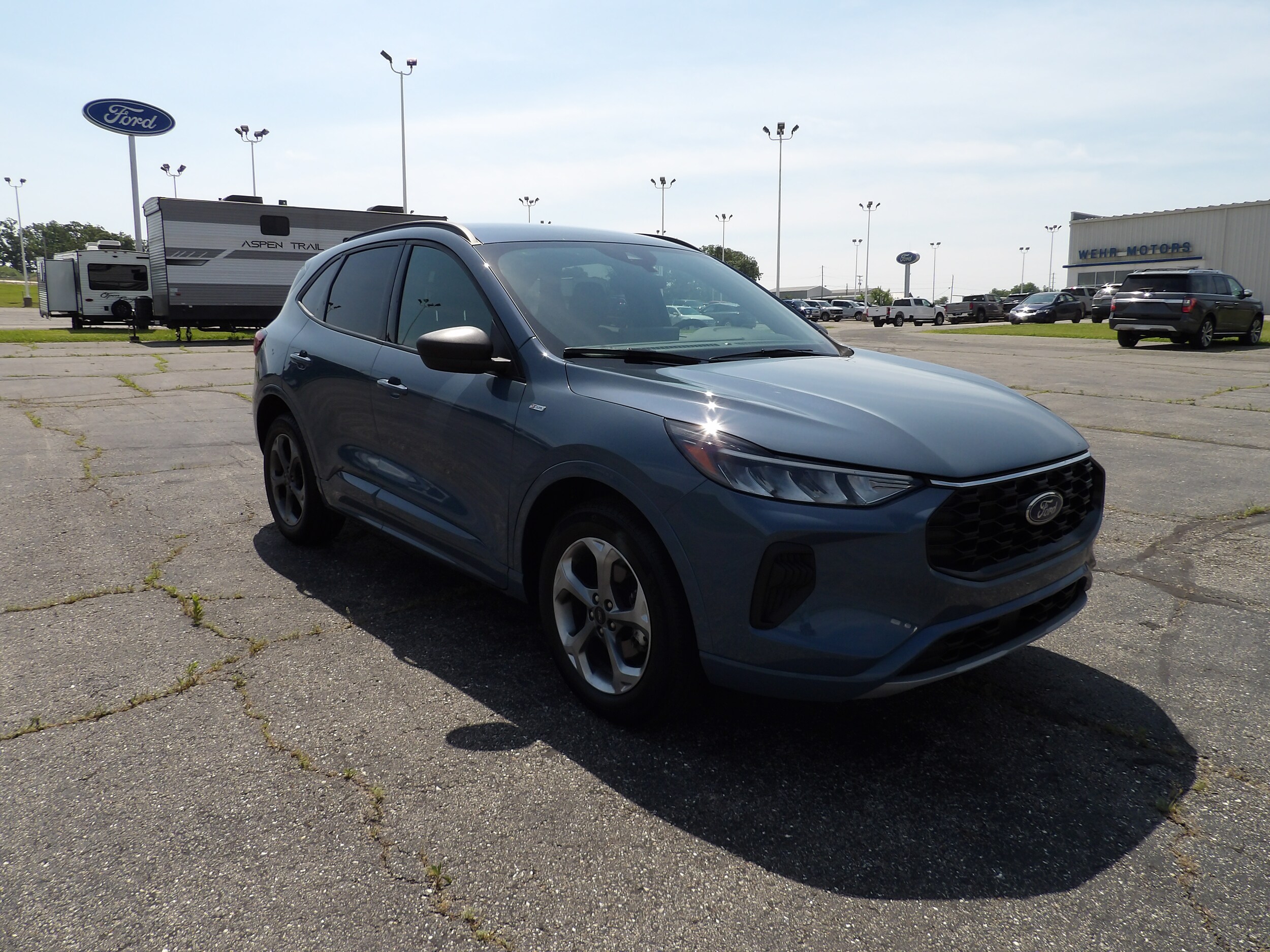2023 Ford Escape photo 3