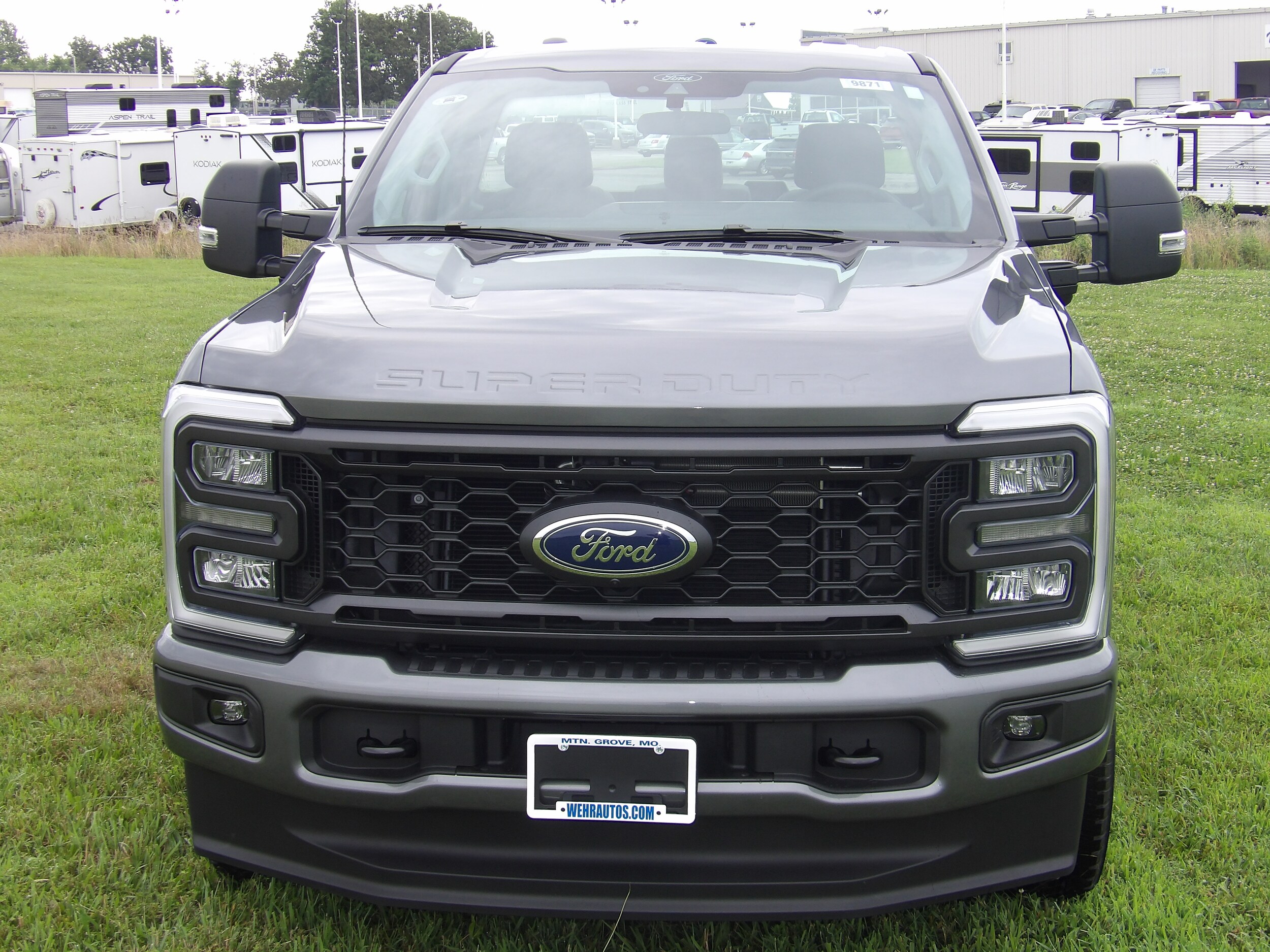 2025 Ford F-350 photo 3