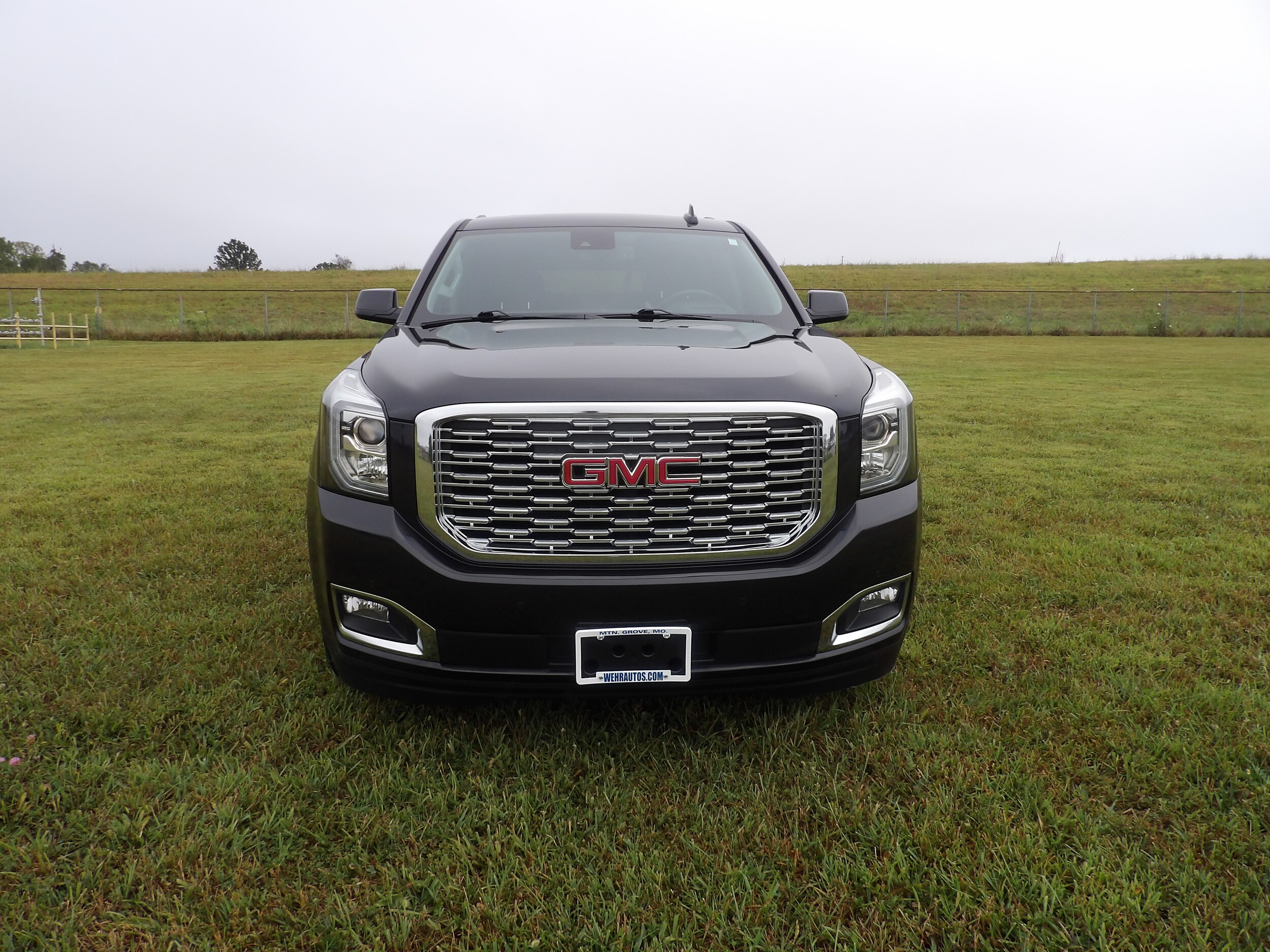 2020 Gmc Yukon Denali XL photo 3