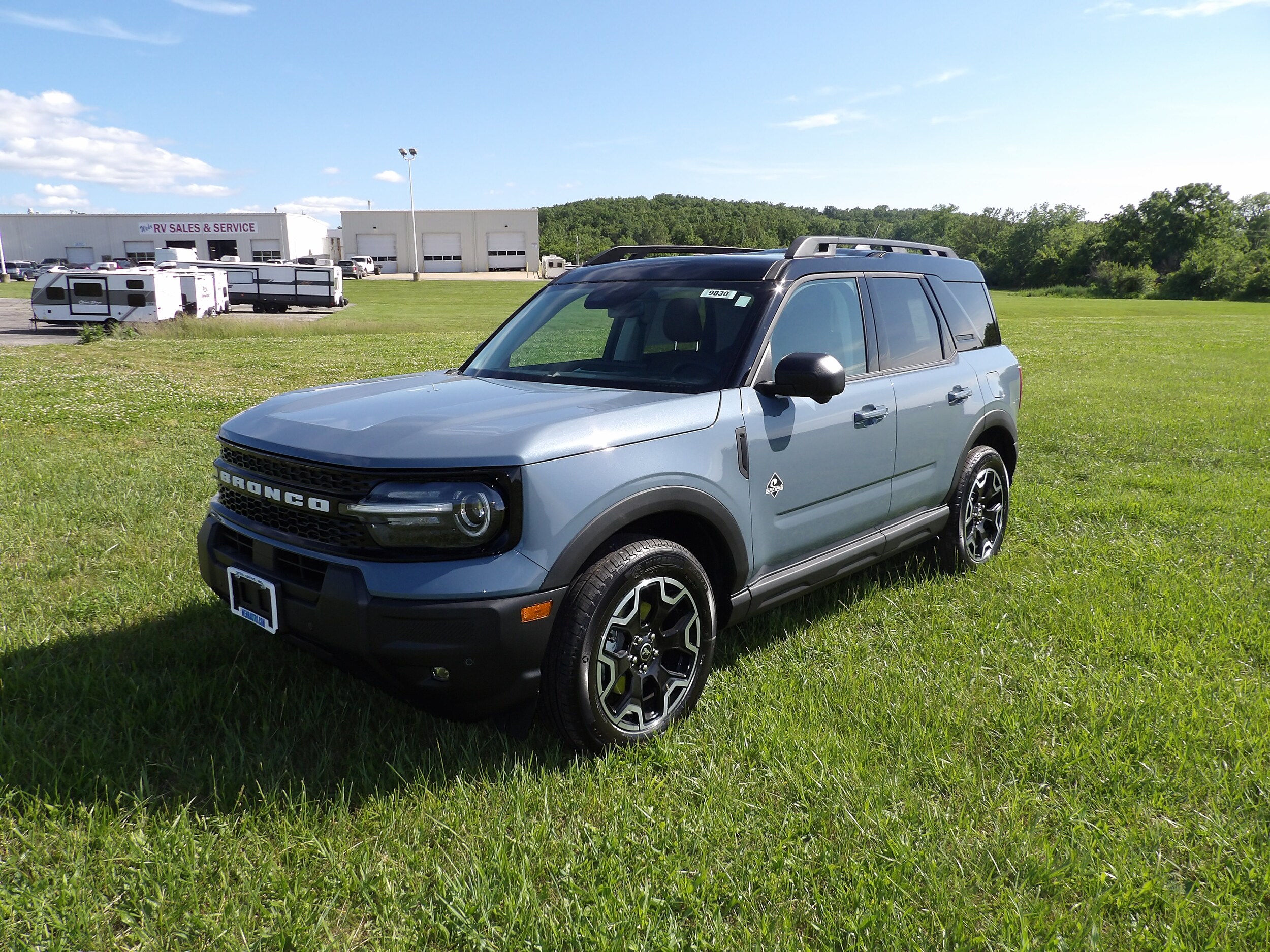 2025 Ford Bronco Sport Outer Banks photo 4