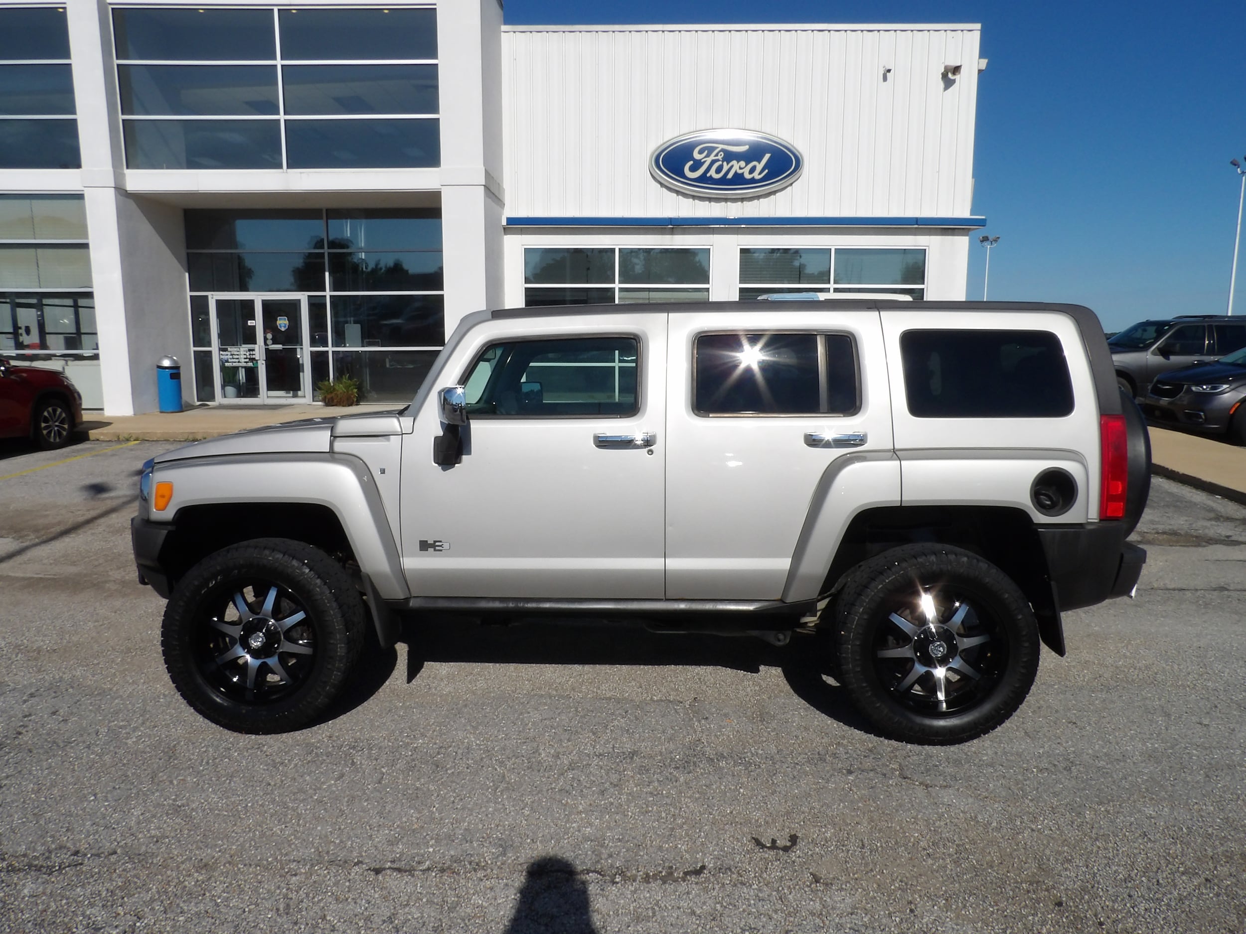 2006 Hummer H3 SUV's photo