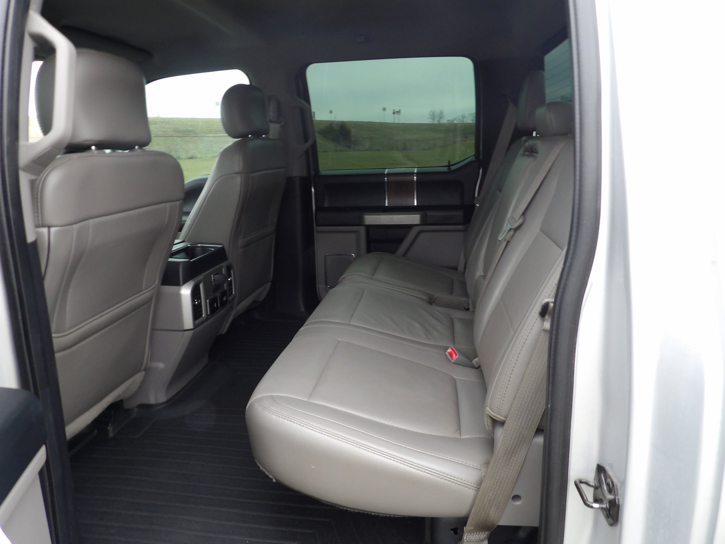 2017 Ford F-150 Lariat - Photo 13