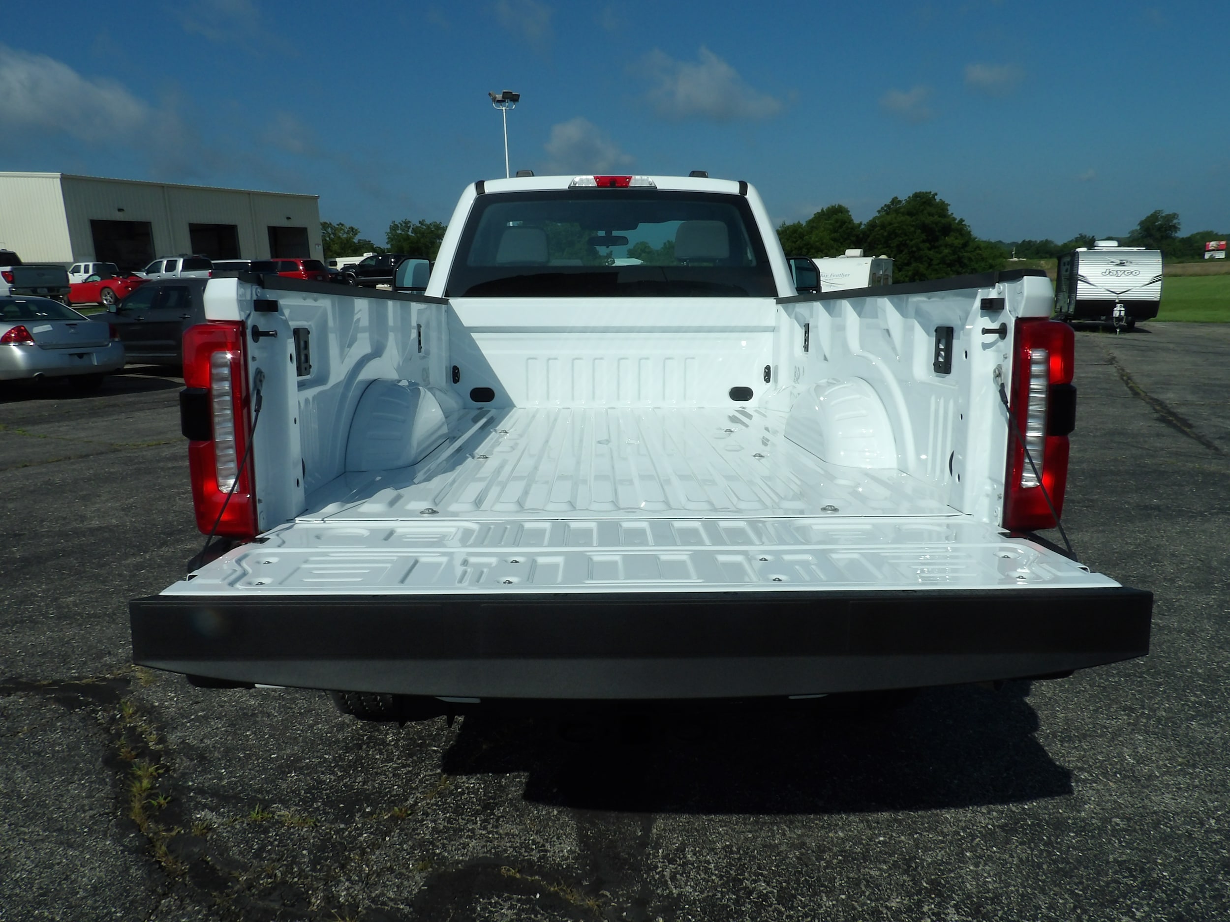 2025 Ford F-350 Super Duty XL - Photo 9