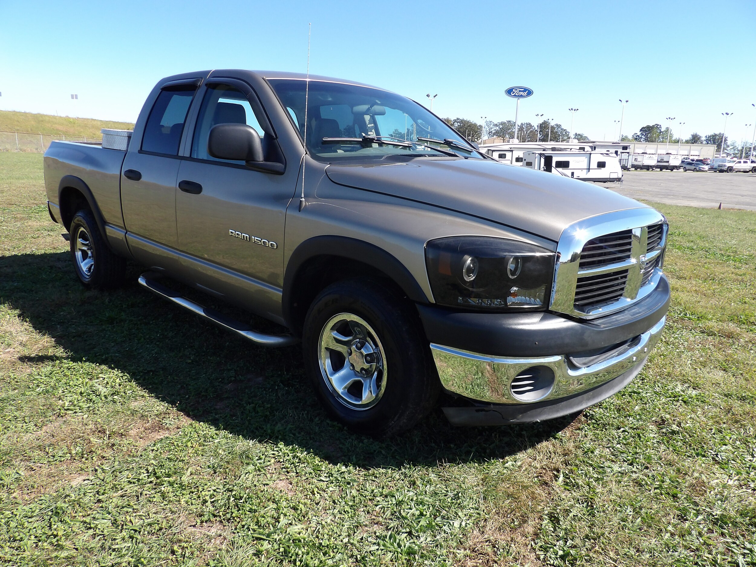 2006 Dodge Ram ST photo 4