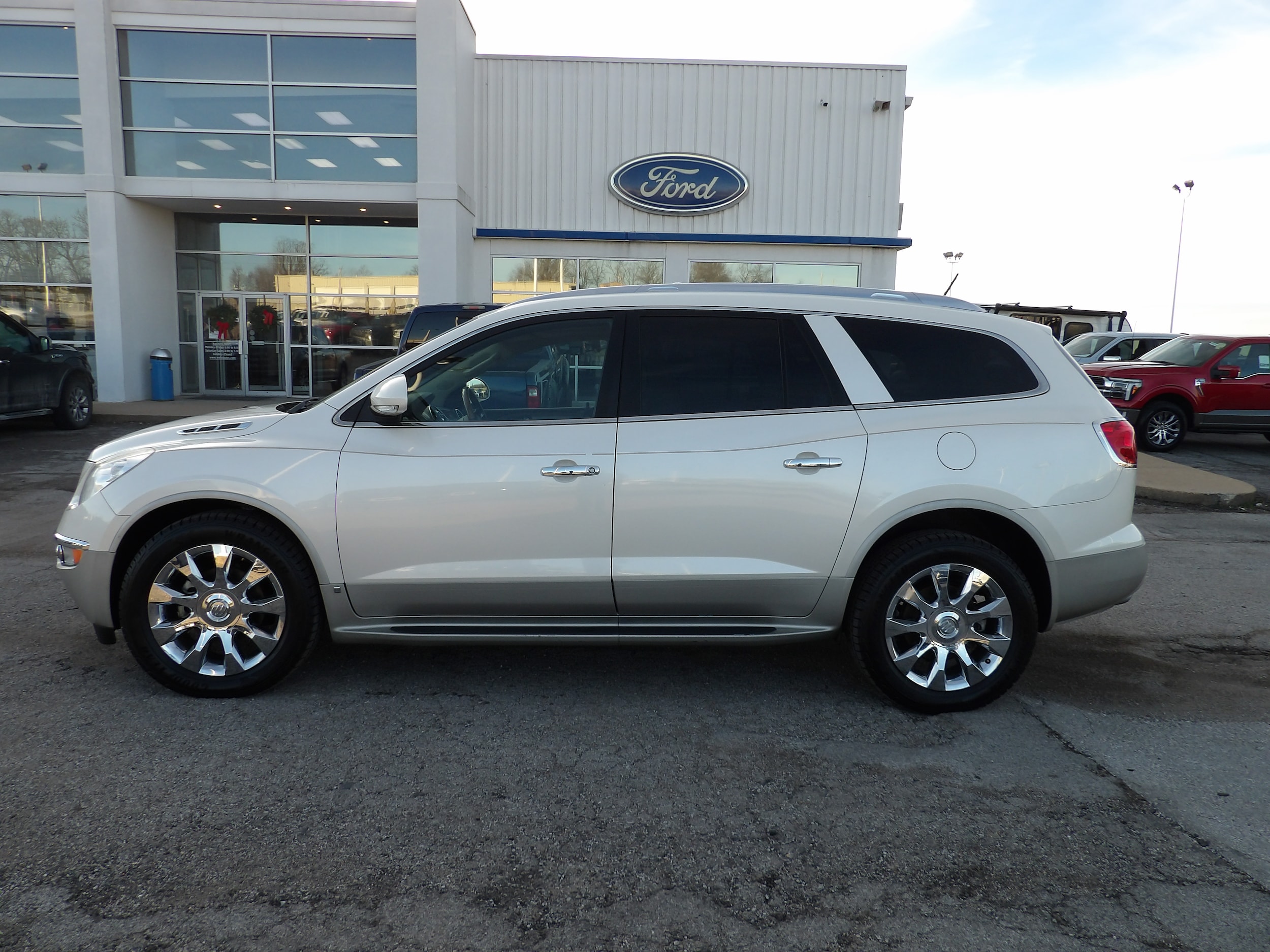 2011 Buick Enclave CXL-2's photo