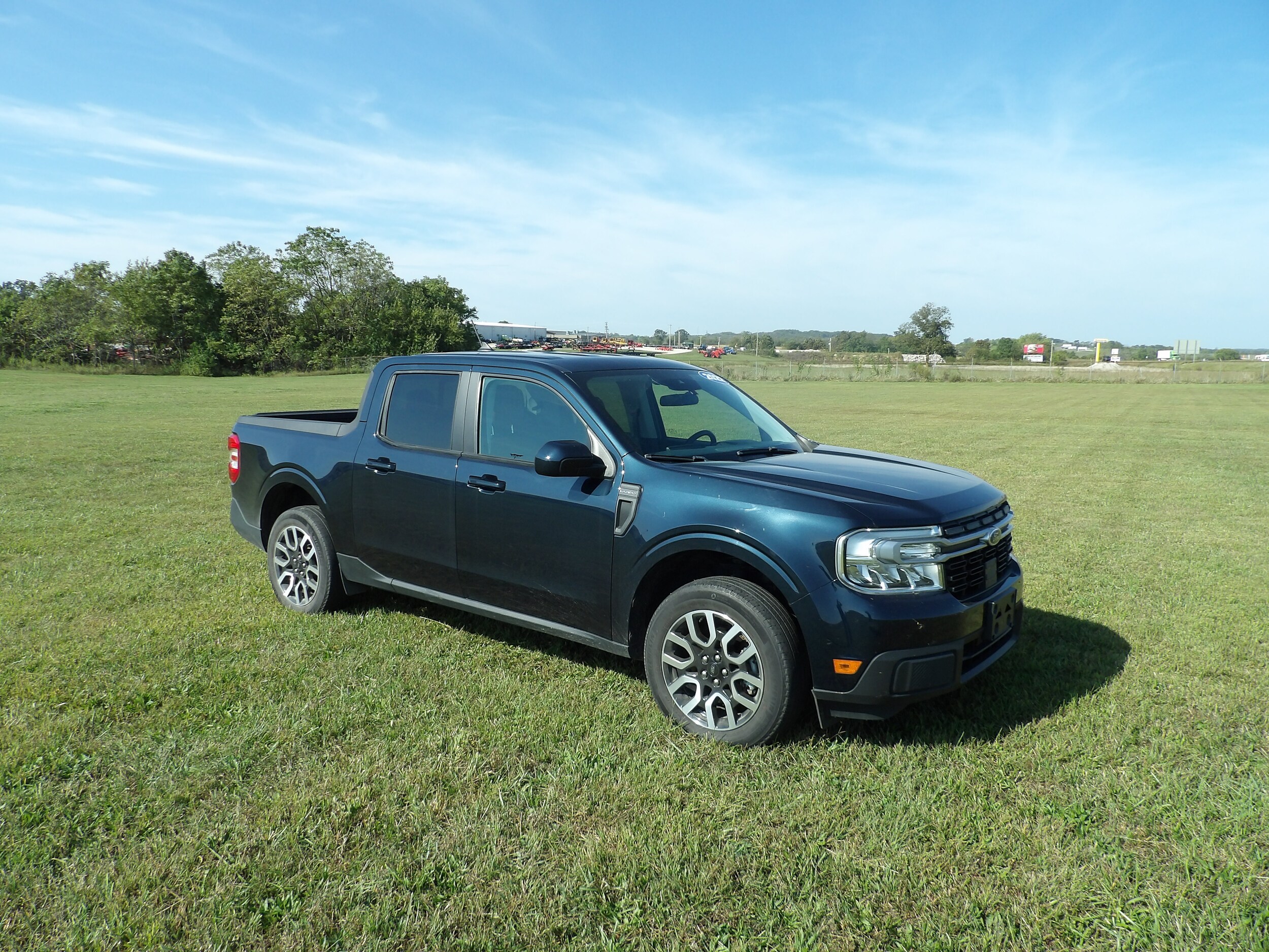 2022 Ford Maverick XLT photo 3