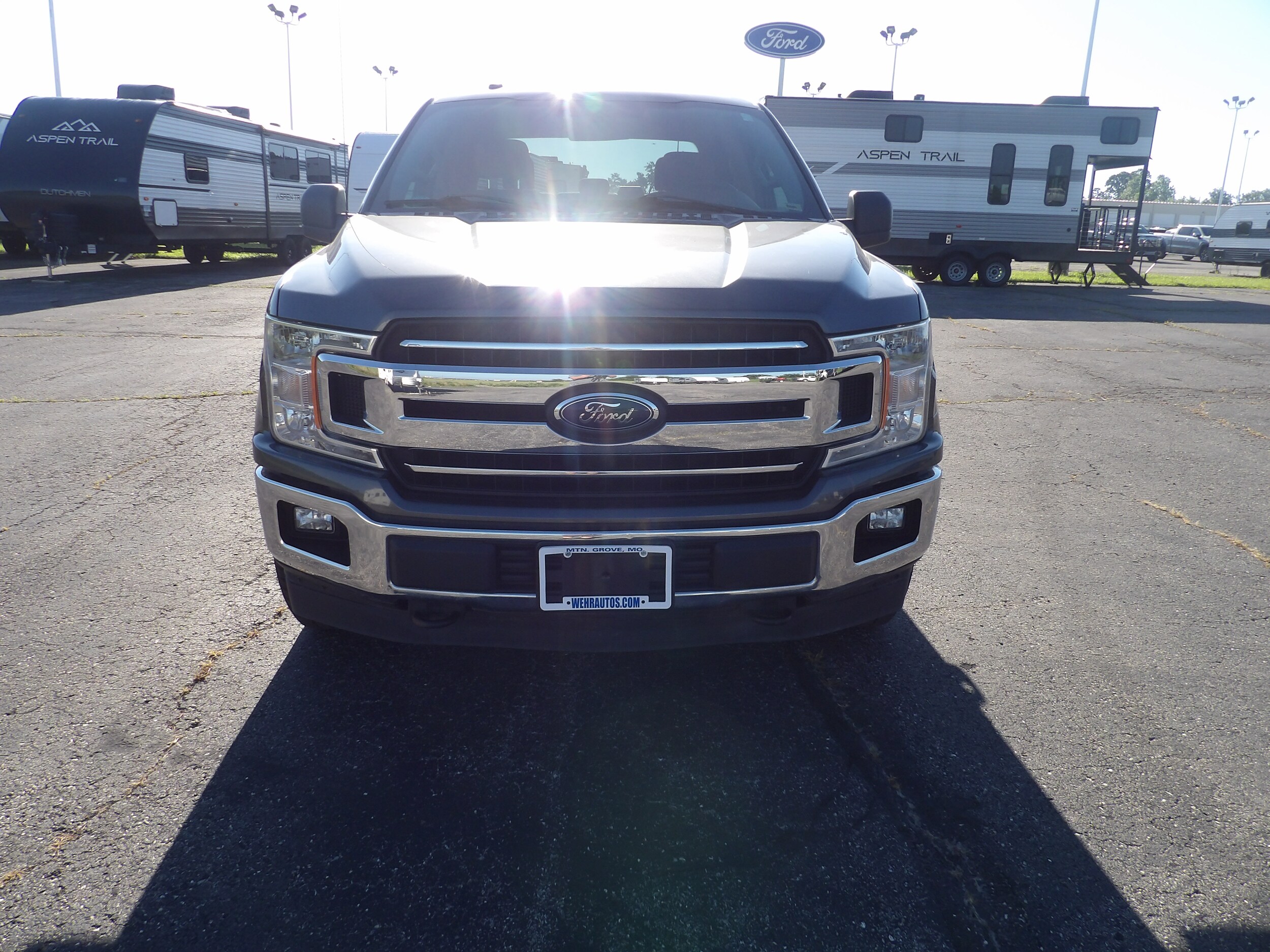 2018 Ford F-150 photo 2