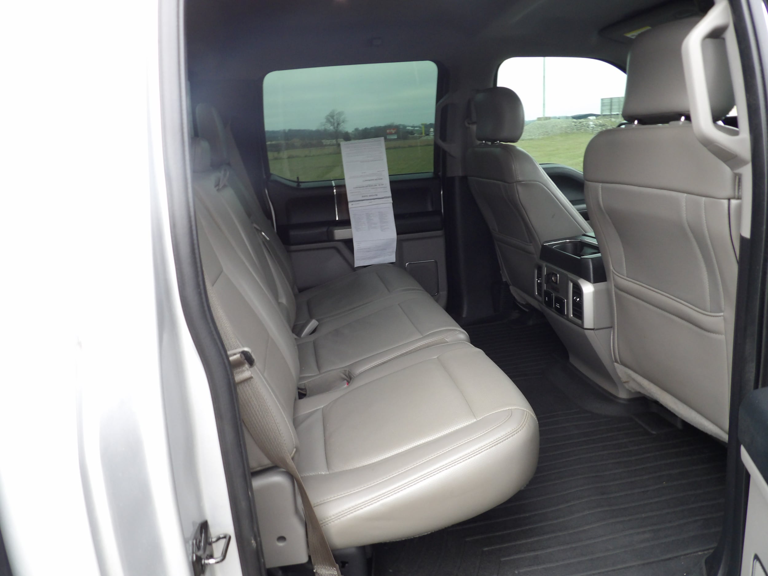 2017 Ford F-150 Lariat - Photo 11