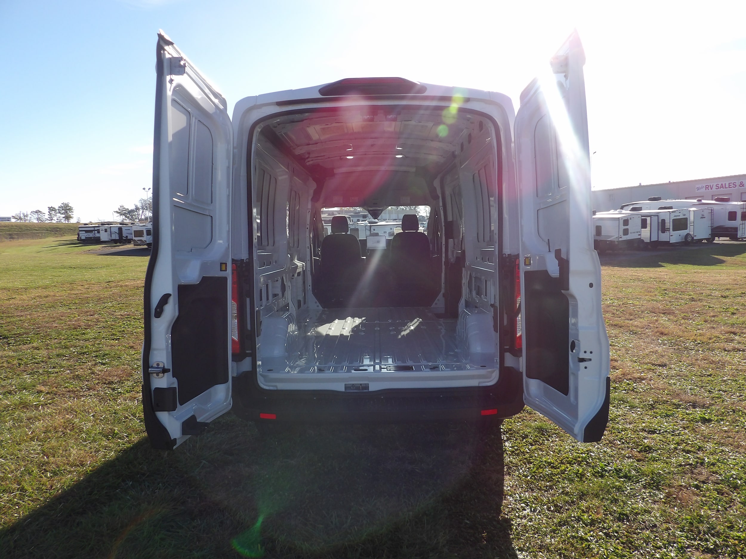 2026 Ford Transit Van Base - Photo 6