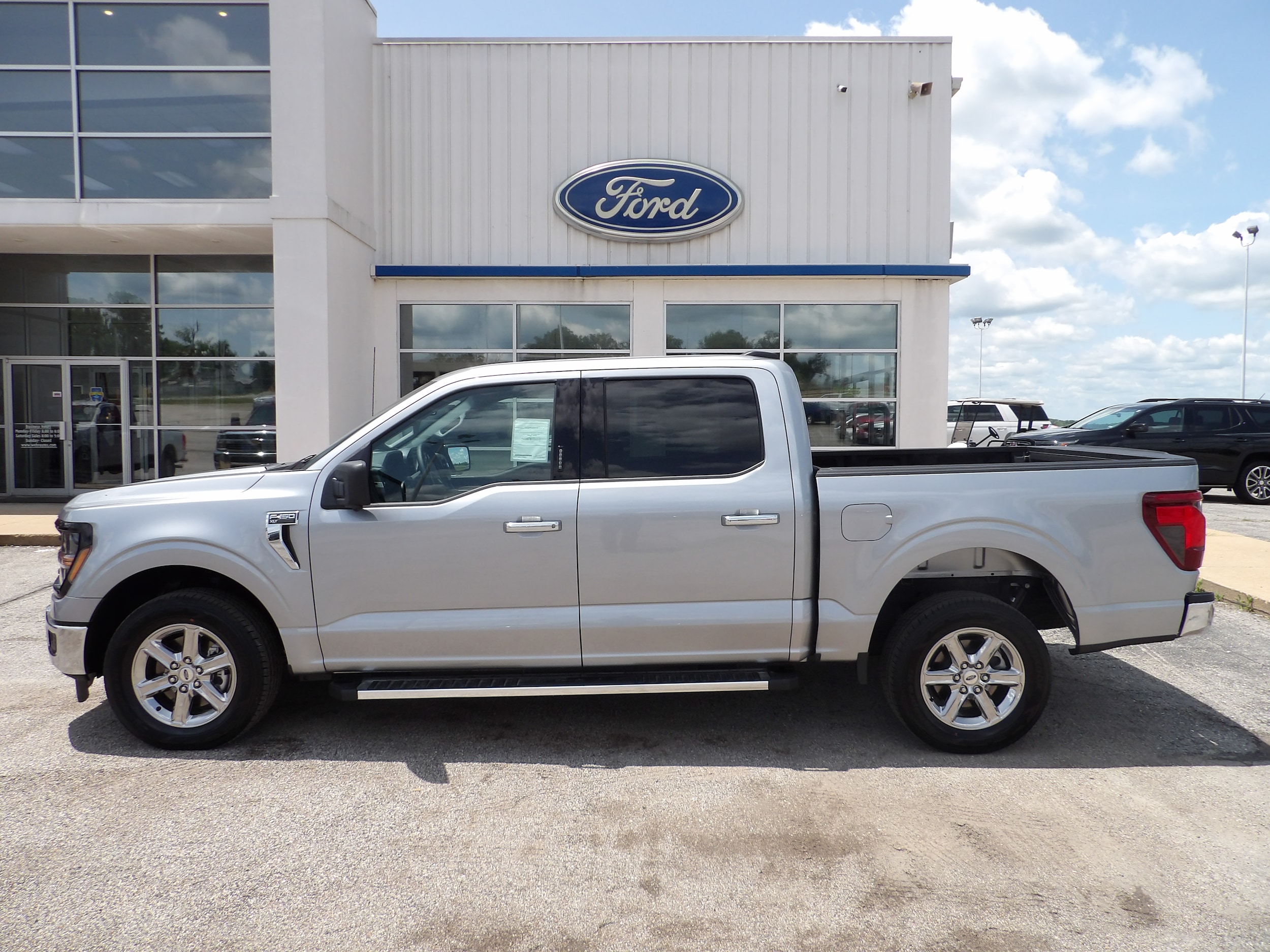 2024 Ford F-150 XLT's photo