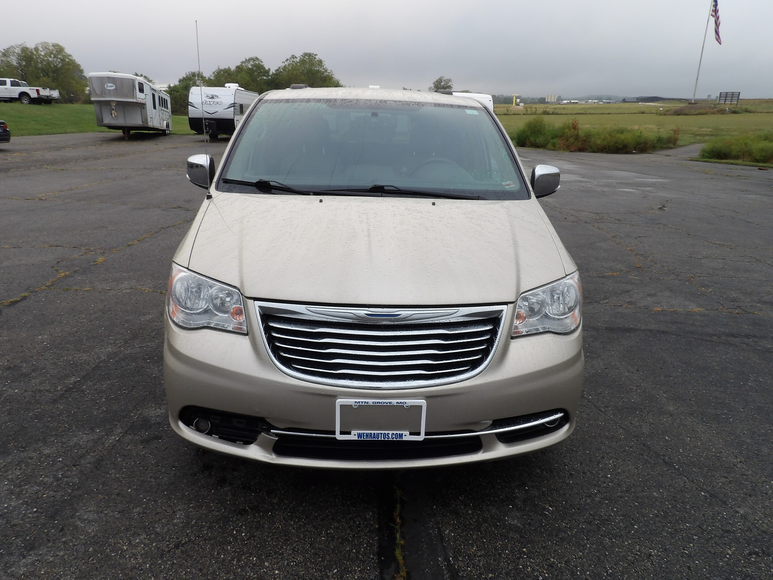 2015 Chrysler Town & Country photo 4