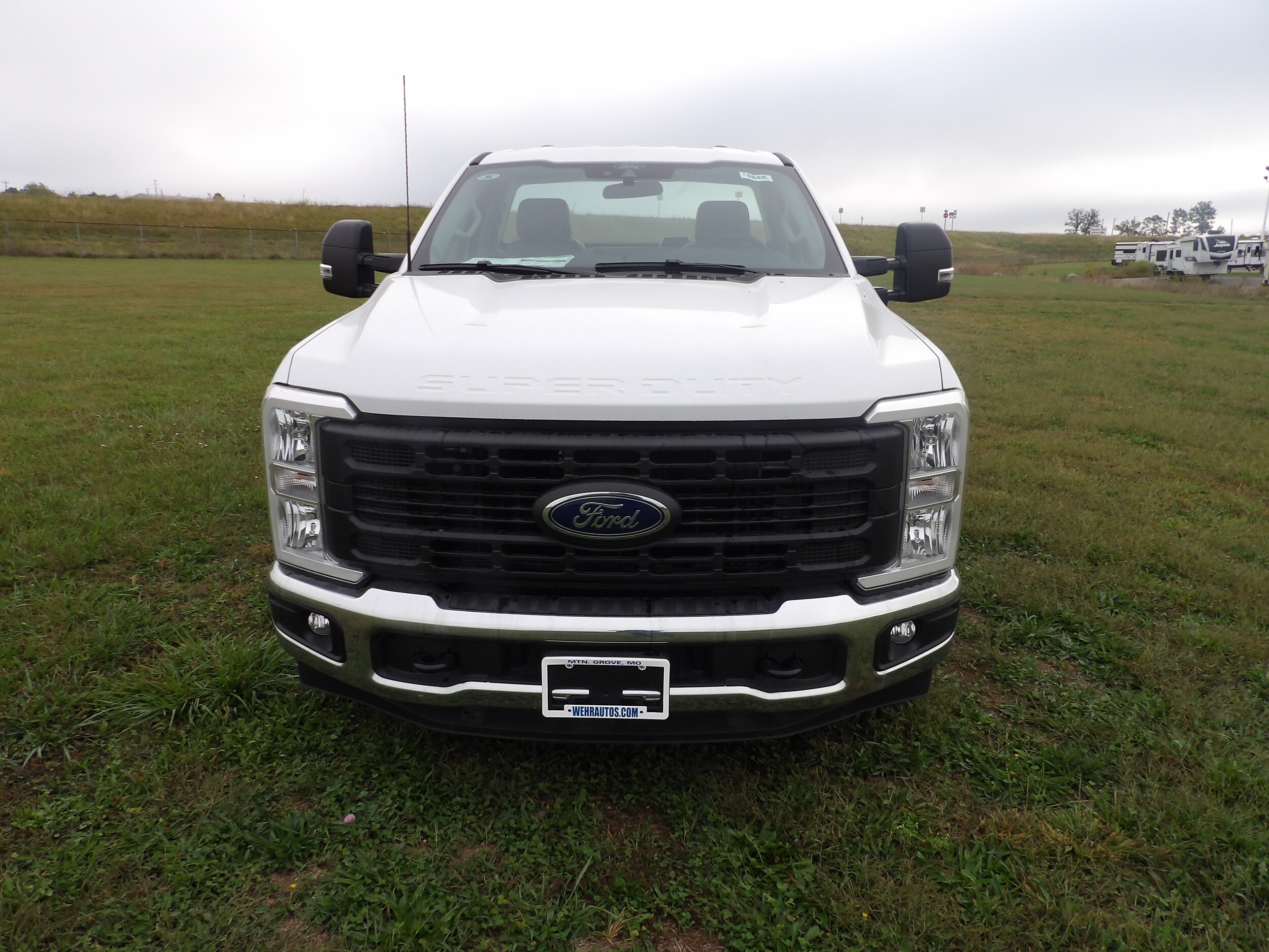 2025 Ford F-250 XL photo 4