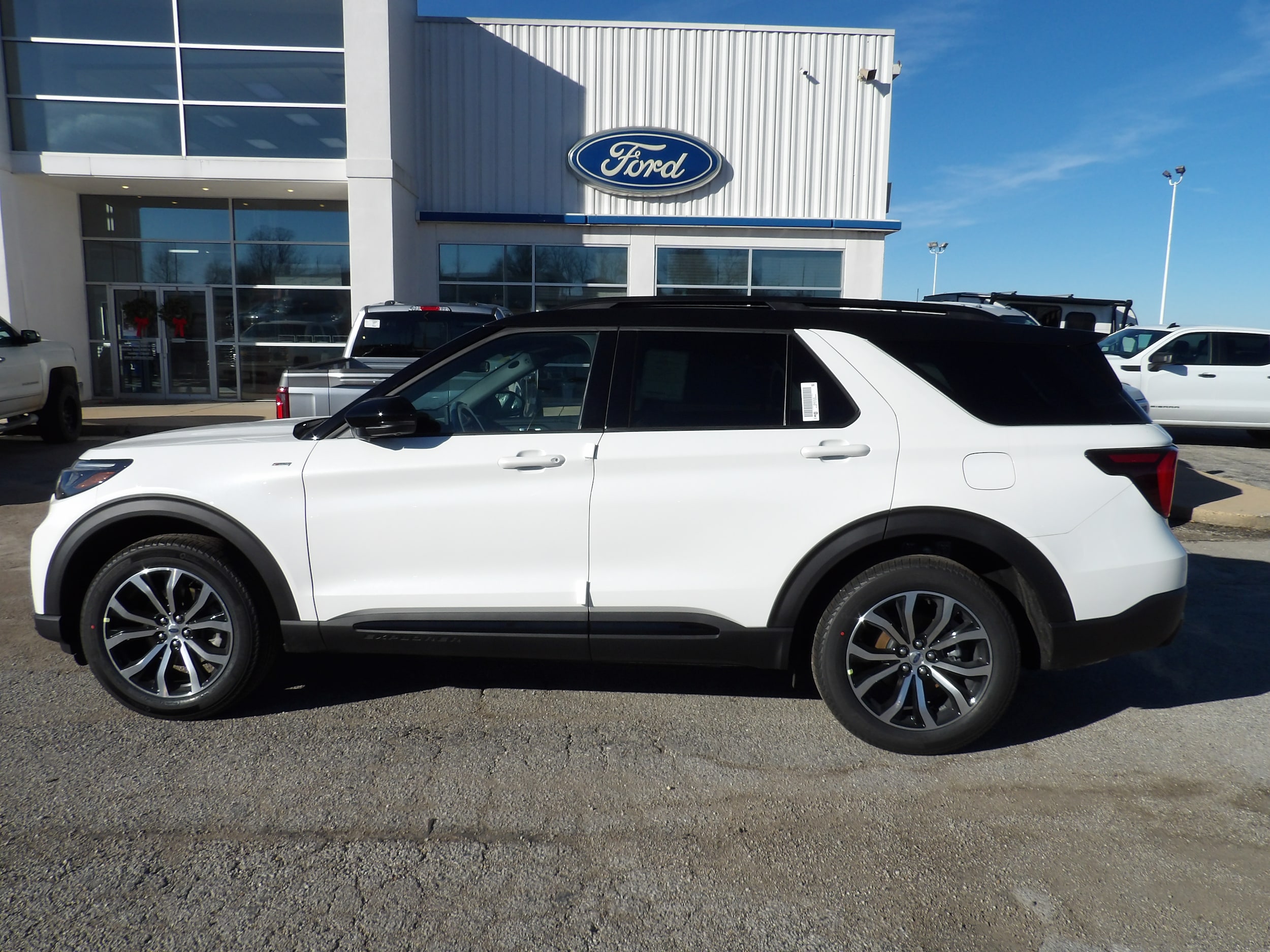 2026 Ford Explorer ST Line's photo