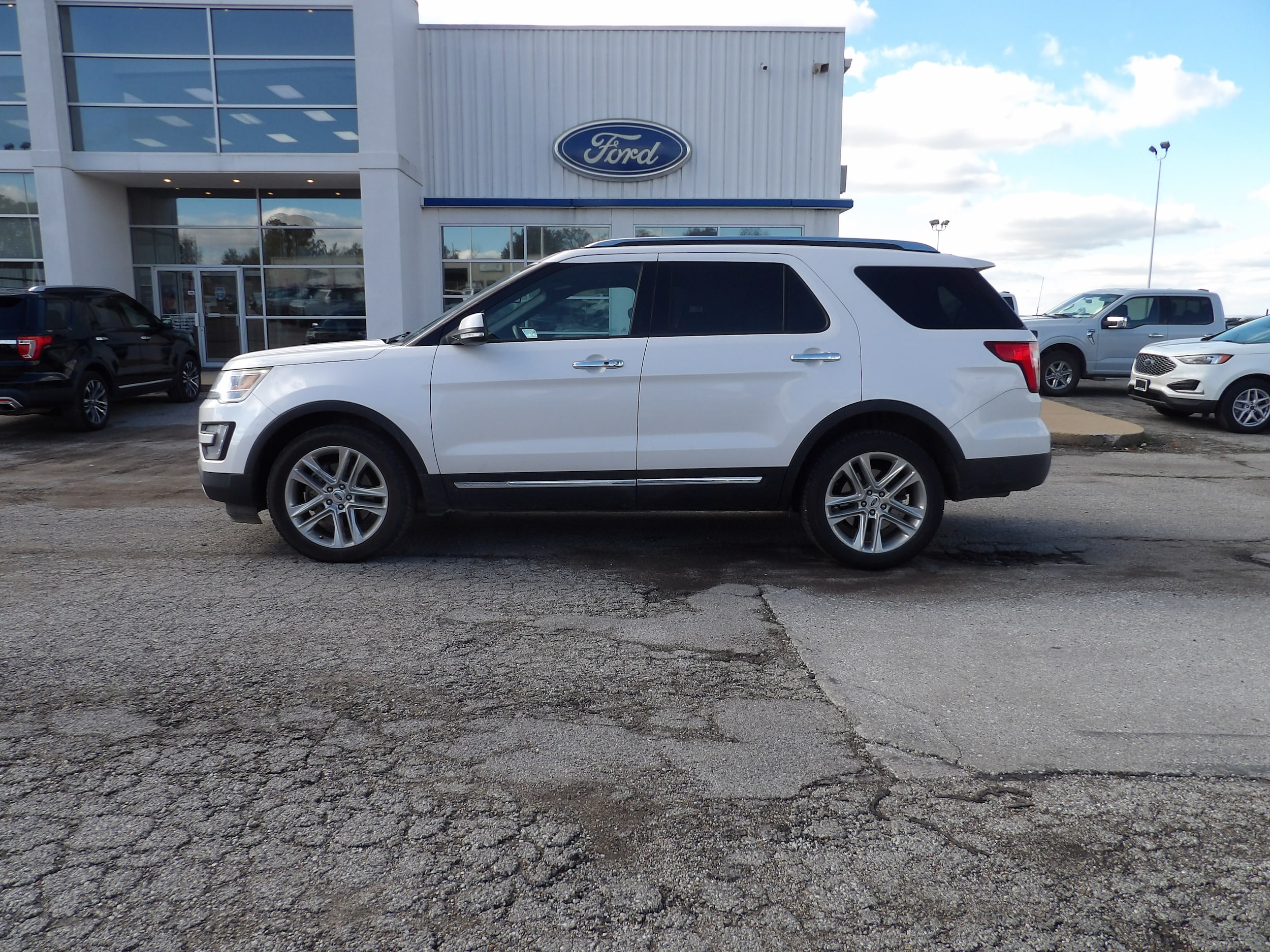 2017 Ford Explorer Limited