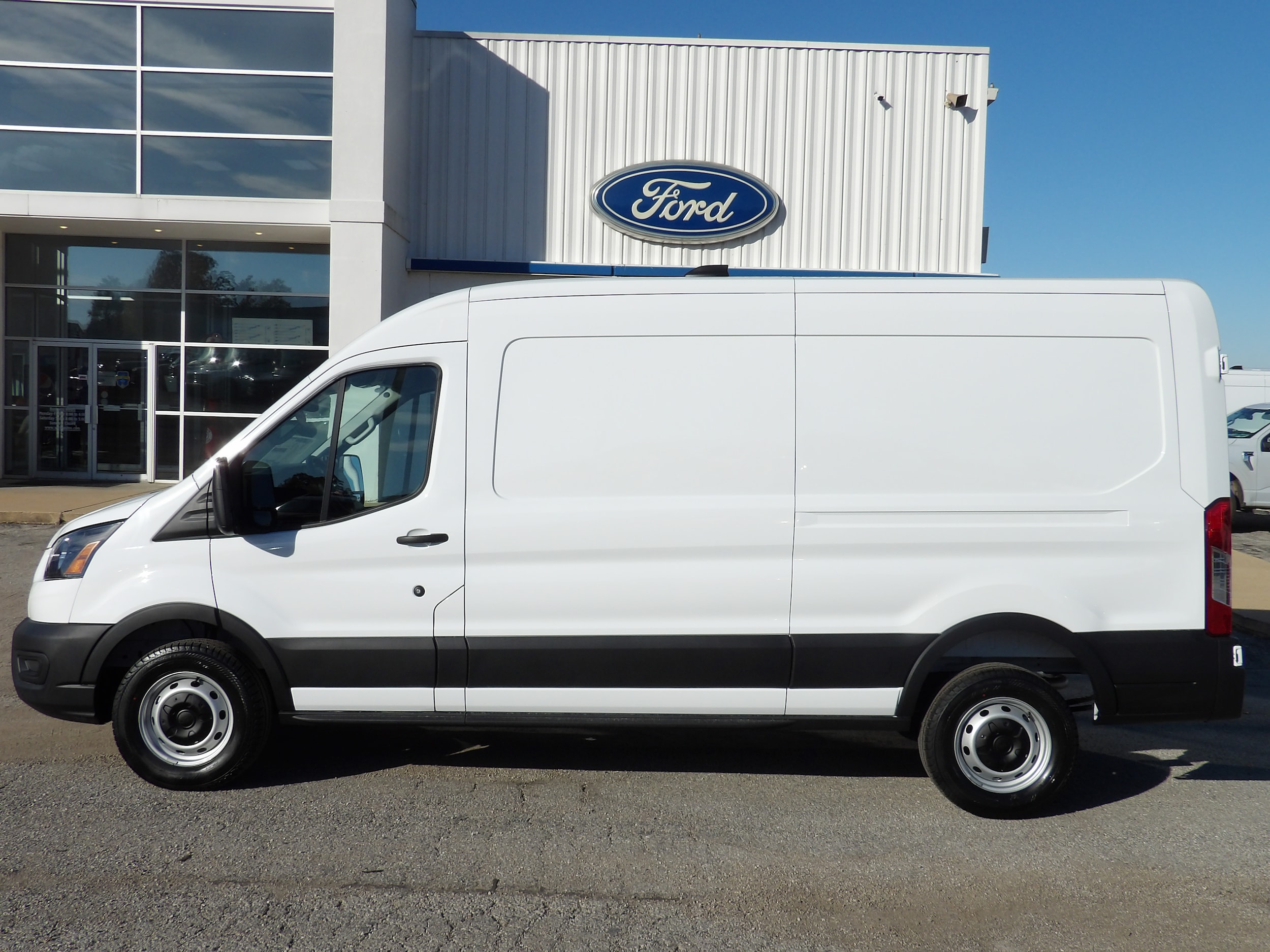 2026 Ford Transit Van Base's photo