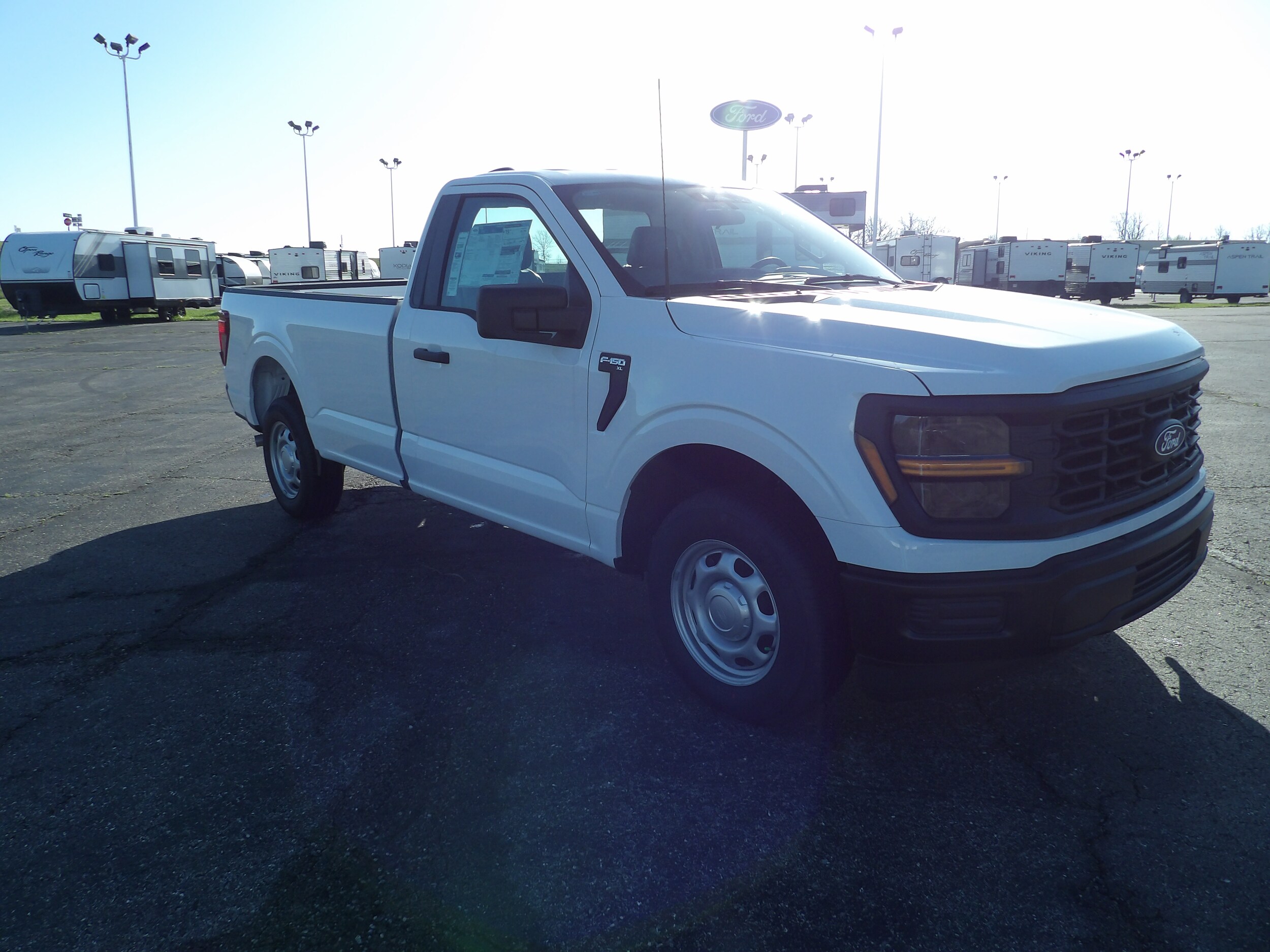 2025 Ford F-150 XL photo 4