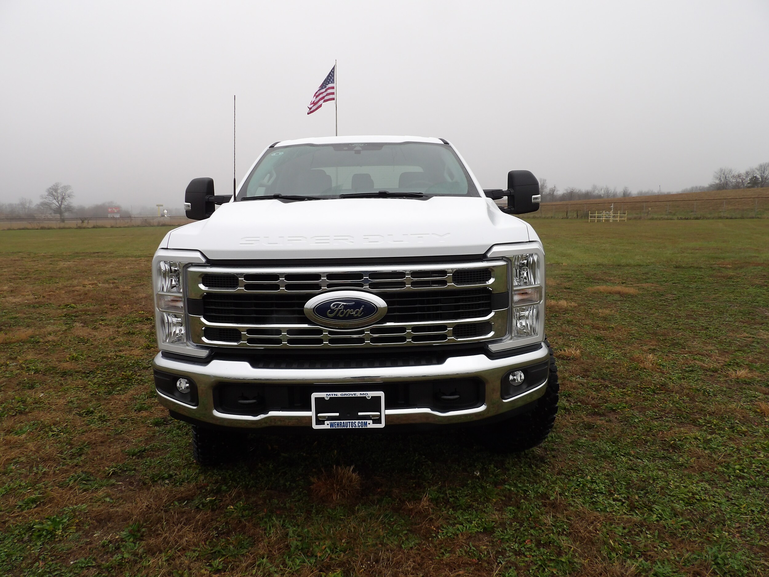 2026 Ford F-350 photo 3
