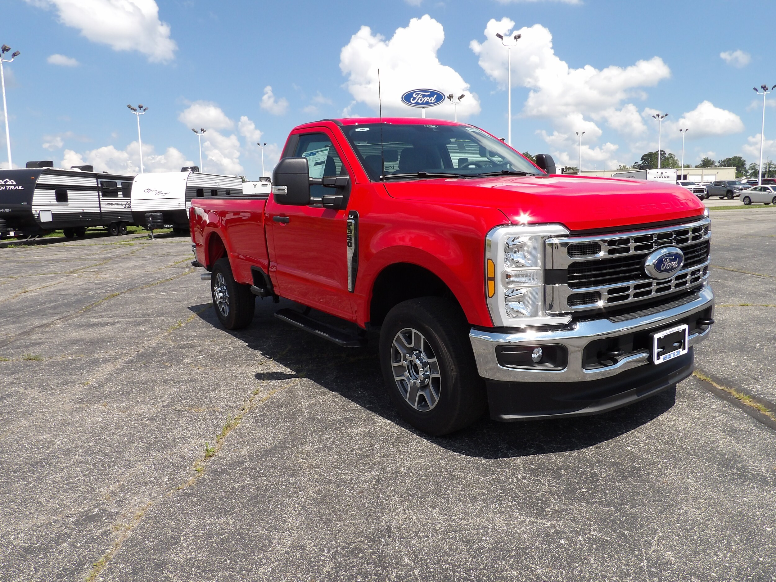 2025 Ford F-350 photo 4