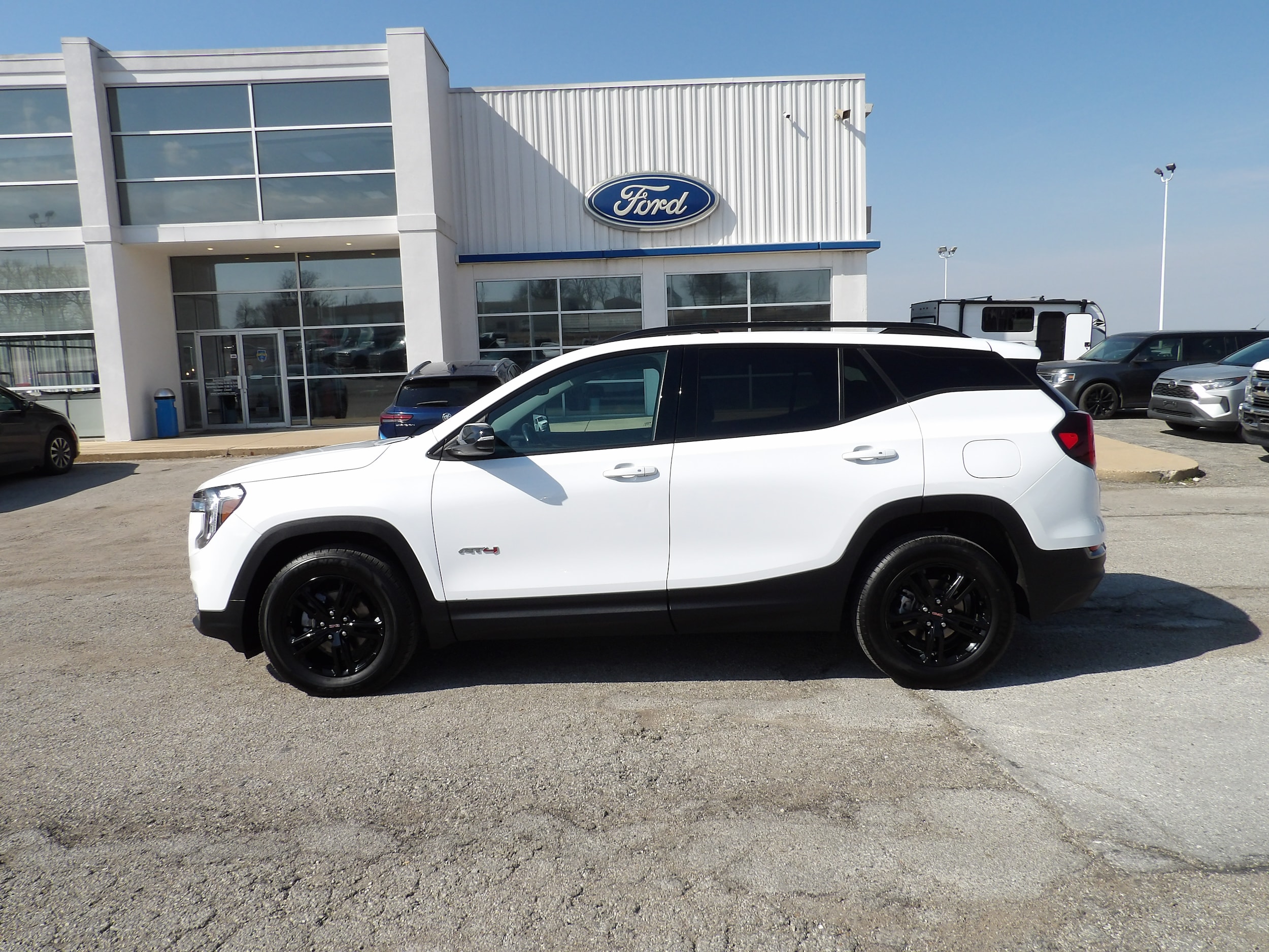 2023 GMC Terrain AT4 AWD's photo