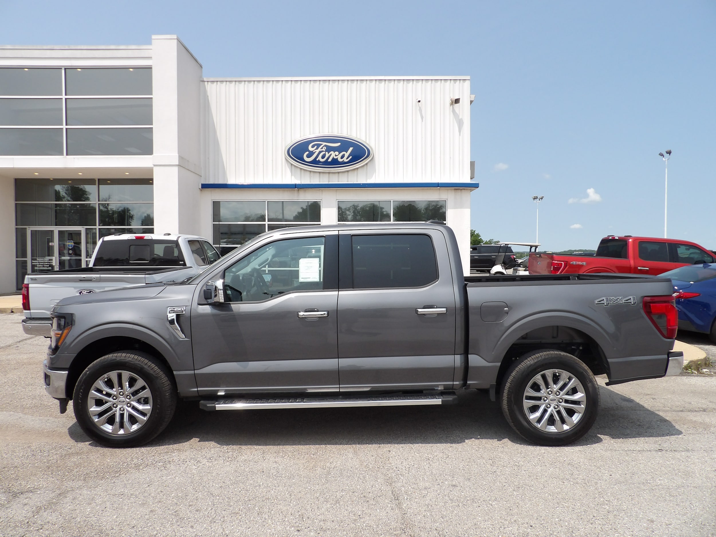 2025 Ford F-150 XLT's photo