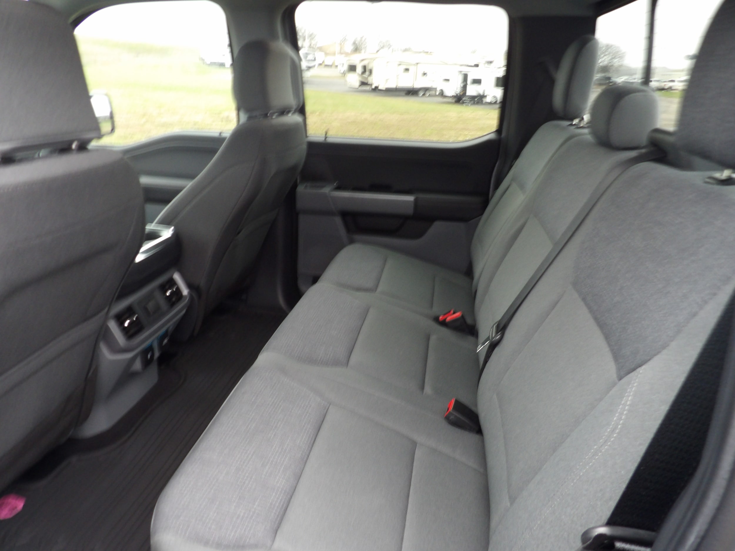 2025 Ford F-150 XLT - Photo 11
