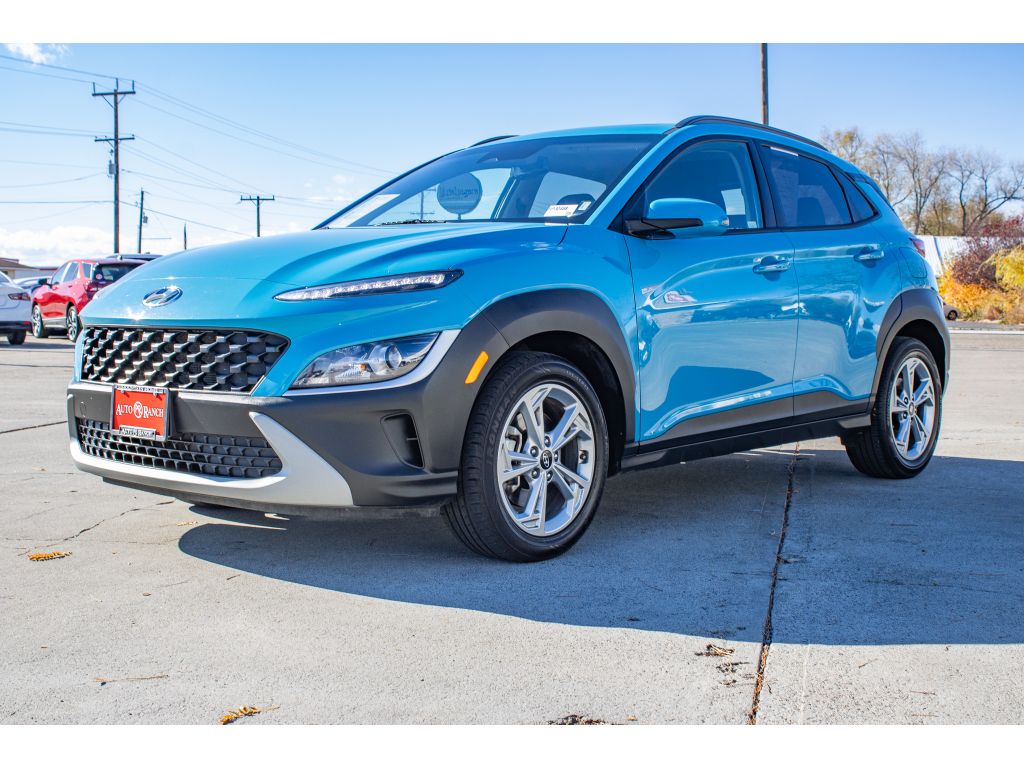 2023 Hyundai Kona SEL photo 4