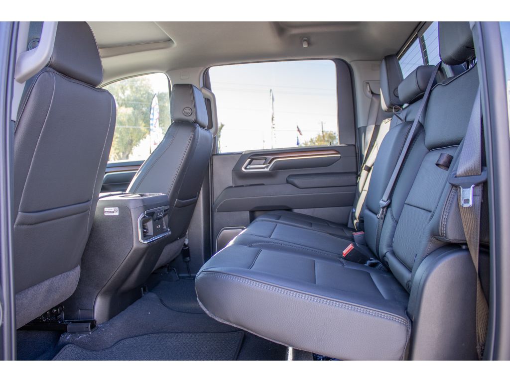 2026 GMC Sierra 3500HD Denali - Photo 36