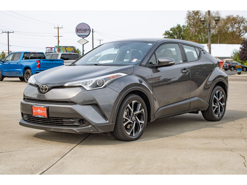 2018 Toyota C-HR XLE photo 3