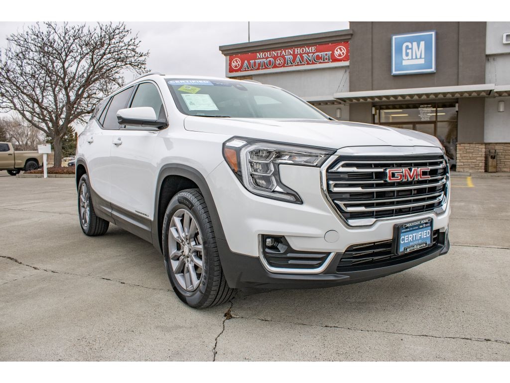 Used 2024 GMC Terrain SLT SUV