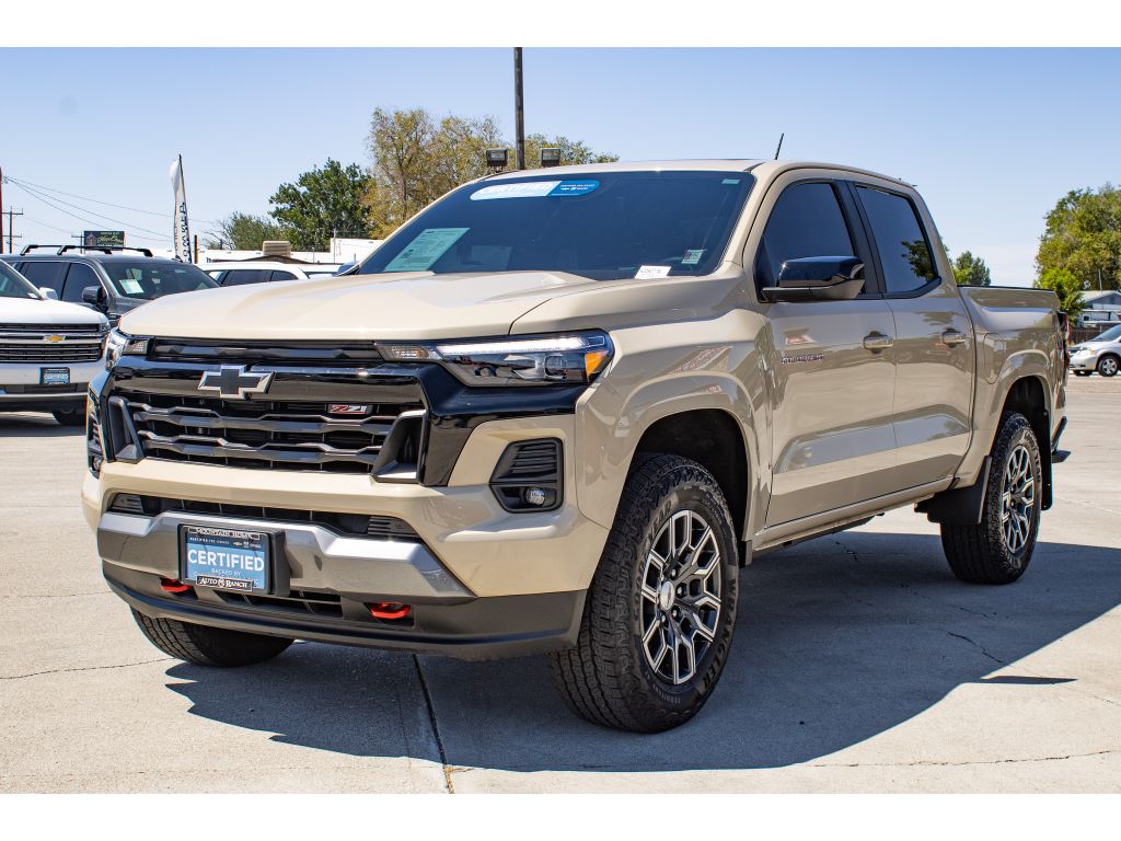 2023 Chevrolet Colorado Z71 photo 3