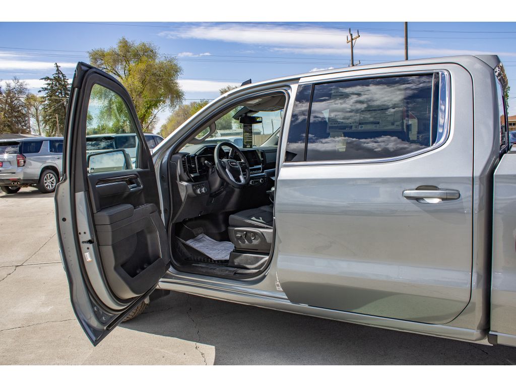 2026 GMC Sierra 1500 SLE - Photo 22