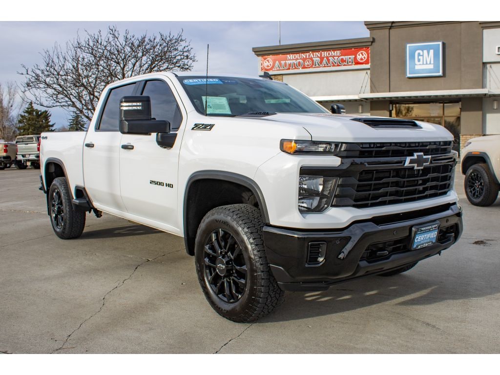 Used 2025 Chevrolet Silverado 2500 HD Custom Truck