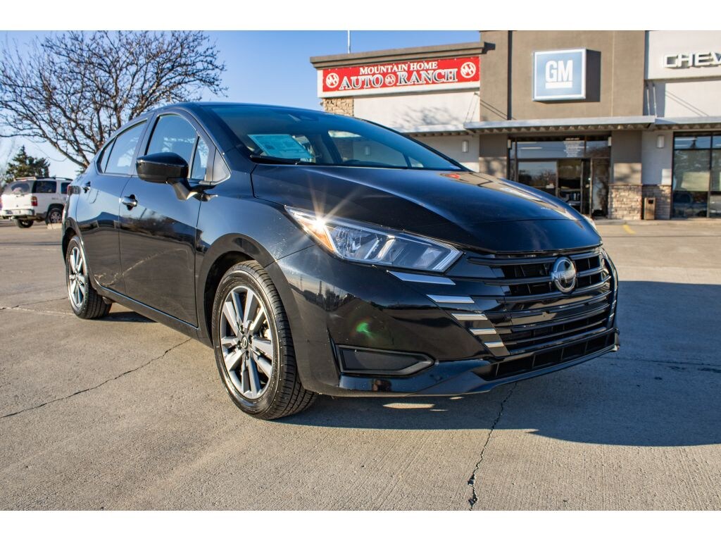 Used 2023 Nissan Versa SV