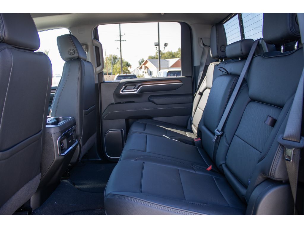 2026 GMC Sierra 3500HD Denali - Photo 18