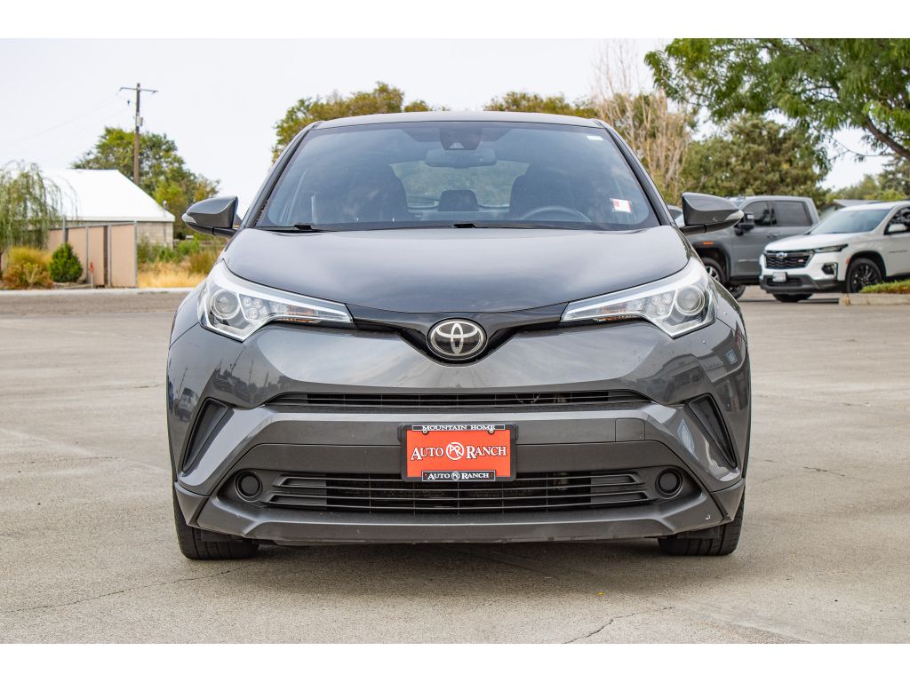 2018 Toyota C-HR XLE photo 2