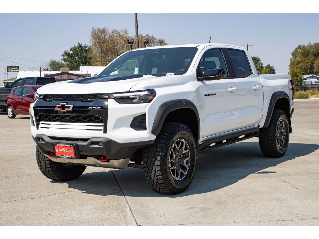 2026 Chevrolet Colorado ZR2 photo 3