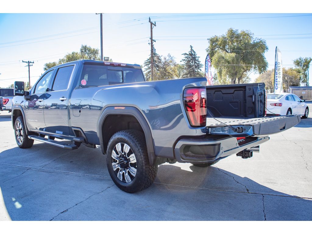 2026 GMC Sierra 3500HD Denali - Photo 10