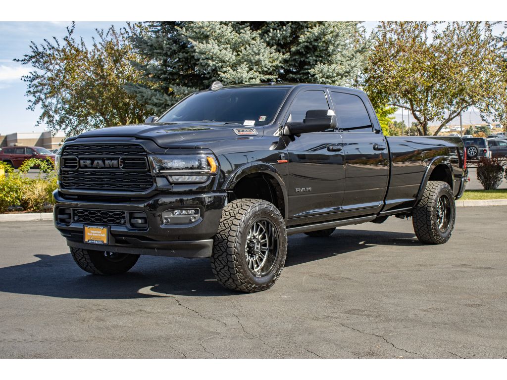 2022 Ram 3500 Limited photo 3
