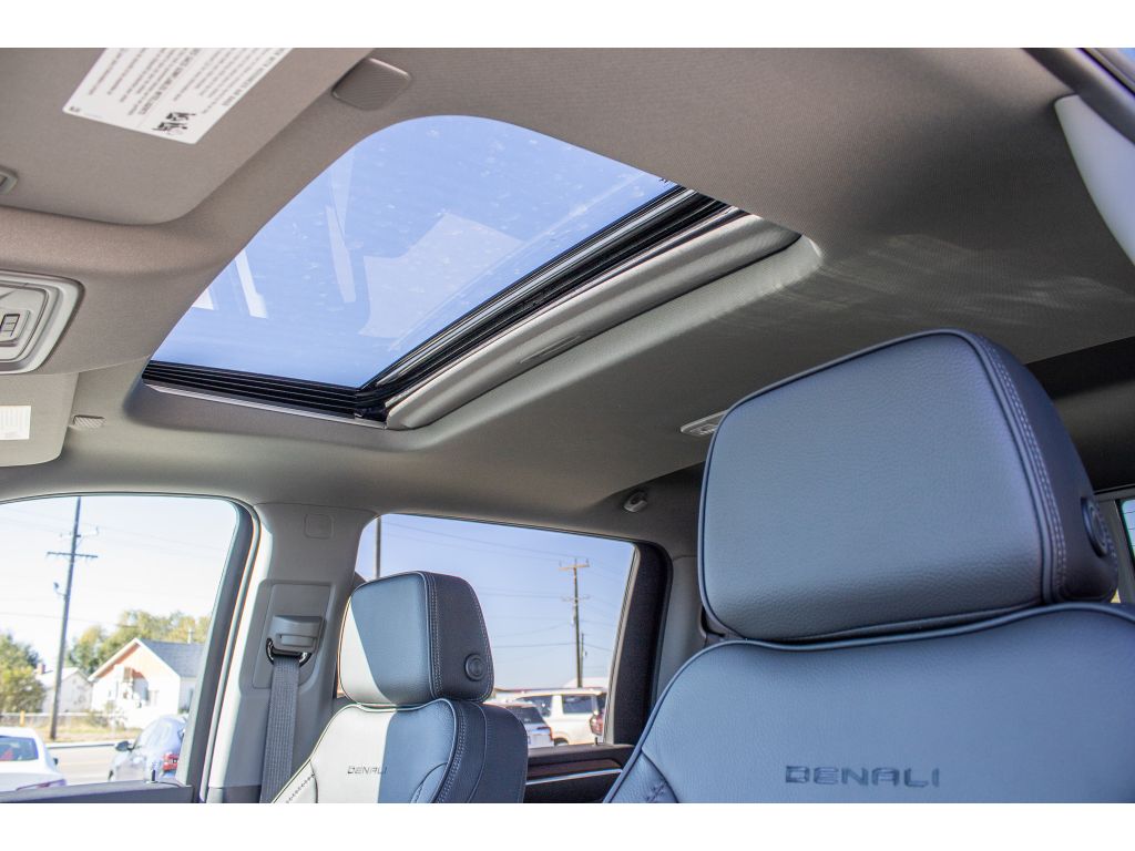 2026 GMC Sierra 3500HD Denali - Photo 18