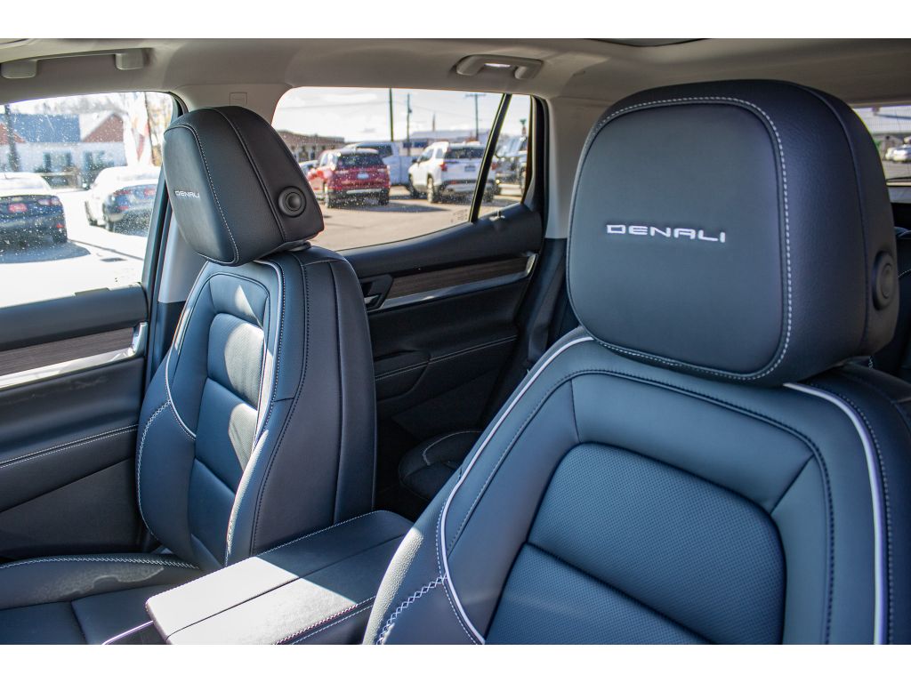 2026 GMC Terrain Denali - Photo 15