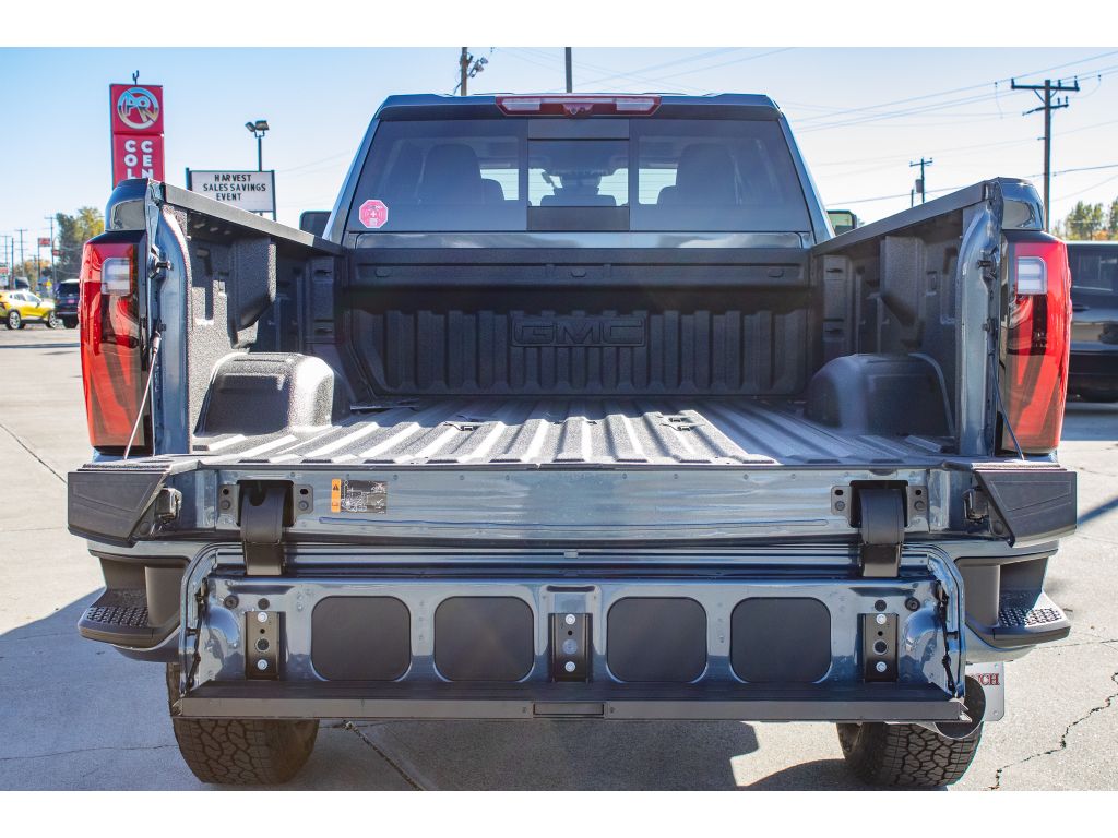 2026 GMC Sierra 3500HD Denali - Photo 13