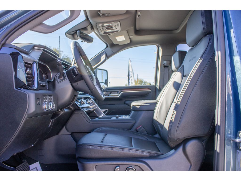 2026 GMC Sierra 3500HD Denali - Photo 16
