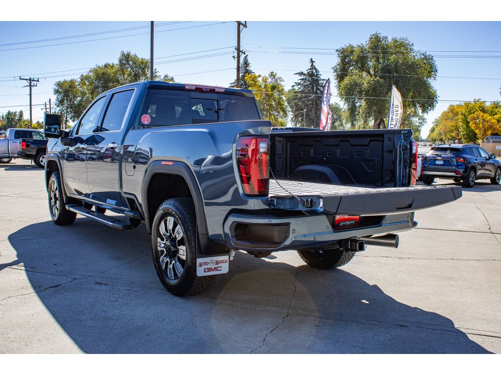 2026 GMC Sierra 3500HD Denali - Photo 8