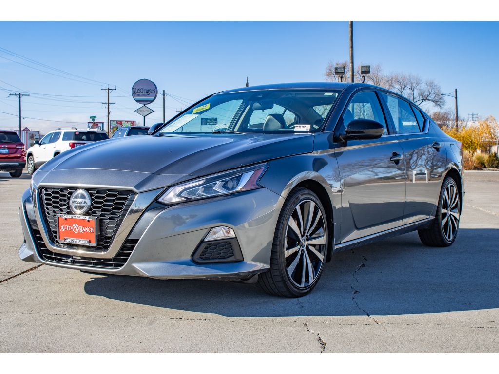 2022 Nissan Altima 2.5 SR photo 4